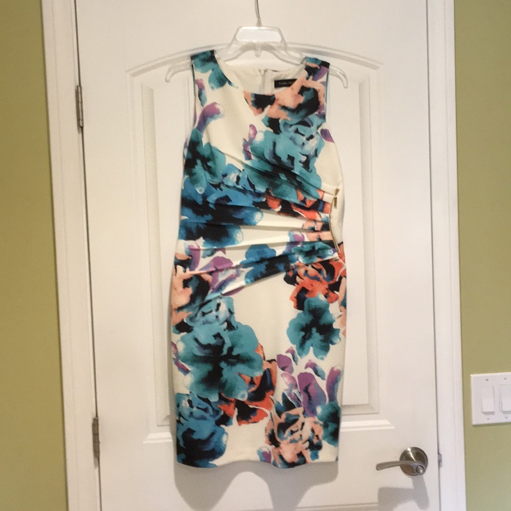 Ivanka Trump Sheath dress